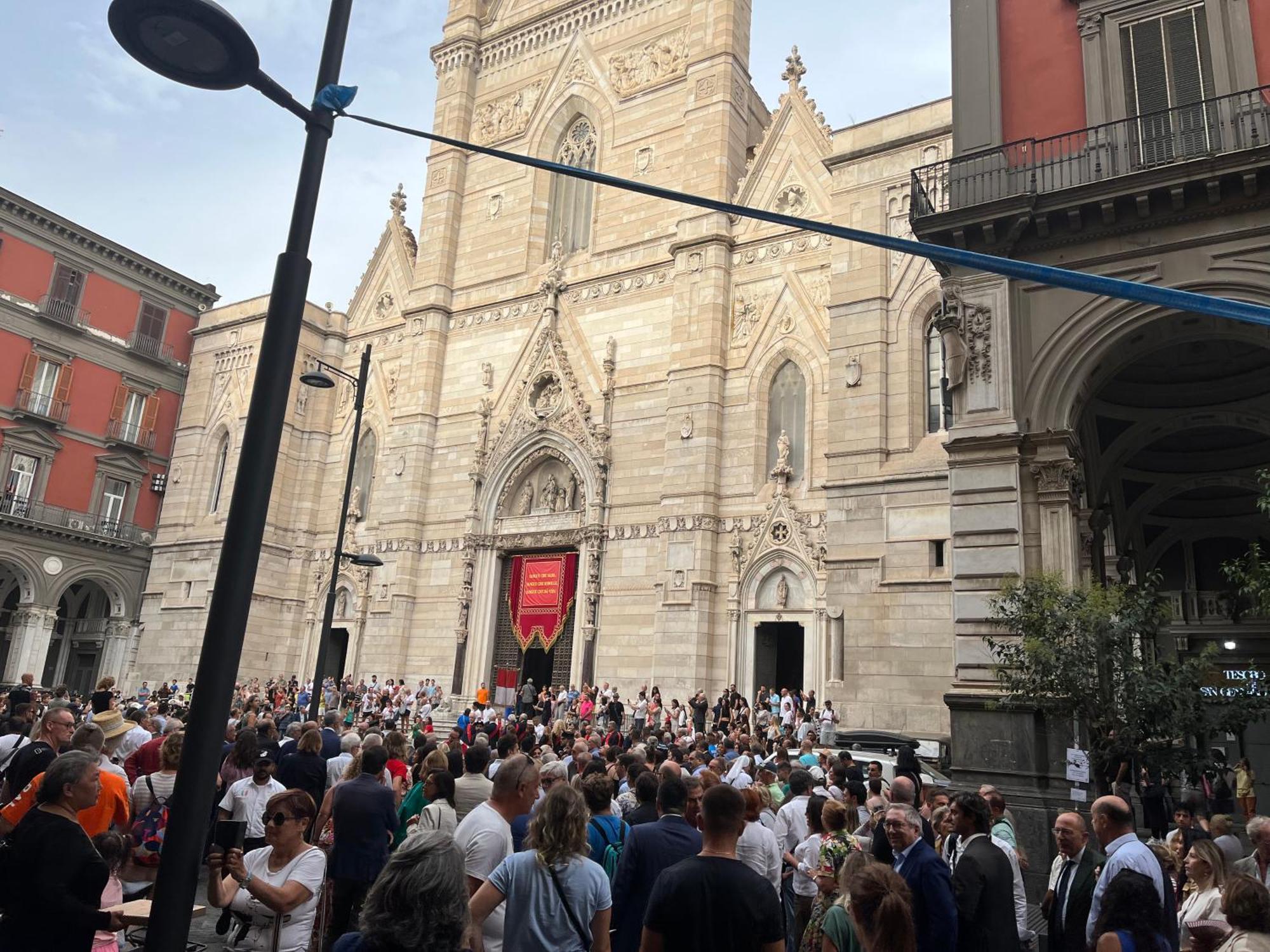 Bed and Breakfast Duomo Miradois 152 Napoli Екстер'єр фото