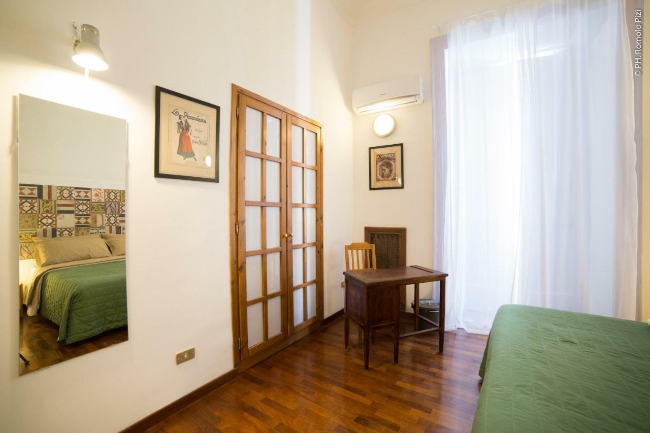 Bed and Breakfast Duomo Miradois 152 Napoli Екстер'єр фото